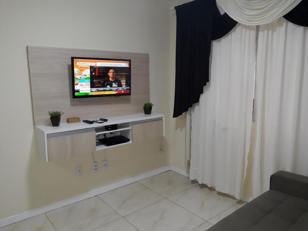 Otimo Apto. 180 Metros Da Praia Balneário Camboriú Exteriör bild